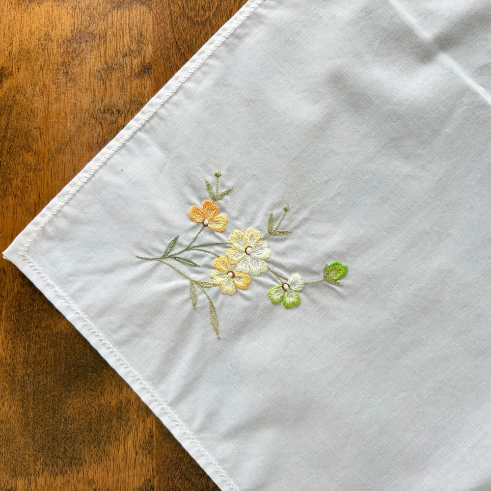 Vintage White Cotton Handkerchief Set 4pc Yellow Orange Floral Embroidered 15in - Picture 7 of 8